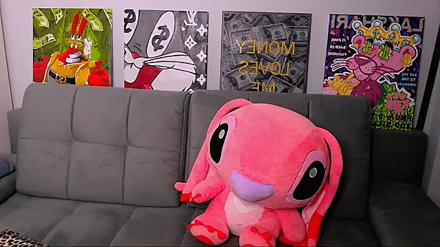 queenofthesense  online show from 03.10.26