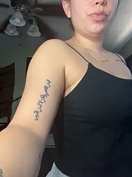 Snapshot of xotufavorita444 chatting on 09.17.25 xotufavorita444 online show from 09.17.25