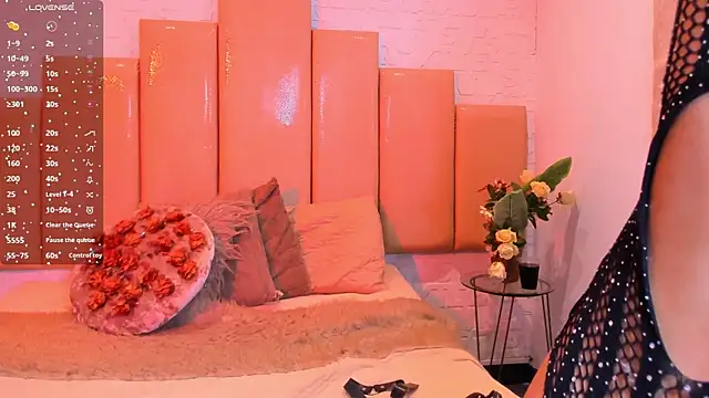 salem rose online show from 11.13.25