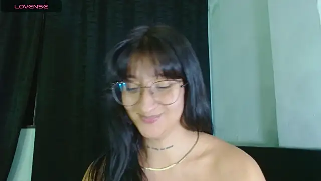 EVAH LEE  online show from 03.21.26