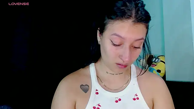EVAH LEE  online show from 06.30.26