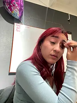 Snapshot of JuliethaDemon_ chatting on 10.22.25 JuliethaDemon online show from 10.22.25