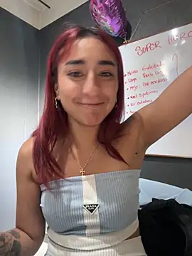 Snapshot of JuliethaDemon_ chatting on 11.05.25 JuliethaDemon online show from 11.05.25