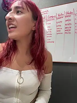 Snapshot of JuliethaDemon_ chatting on 11.12.25 JuliethaDemon online show from 11.12.25