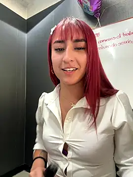 Snapshot of JuliethaDemon_ chatting on 11.18.25 JuliethaDemon online show from 11.18.25