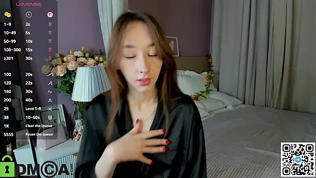 Snapshot of Miche1le_Allenne chatting on 11.16.25 Miche1le Allenne online show from 11.16.25