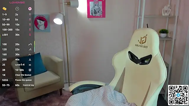 Snapshot of Miche1le_Allenne chatting on 12.05.25 Miche1le Allenne online show from 12.05.25