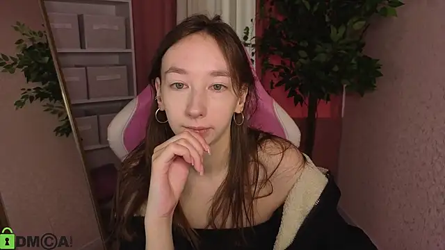 Snapshot of Miche1le_Allenne chatting on 07.29.26 Miche1le Allenne online show from 07.29.26