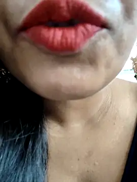 Sofia-ex online show from 10.21.25