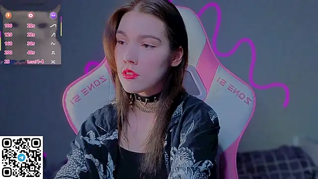 Sophie SkyAngel online show from 04.25.26
