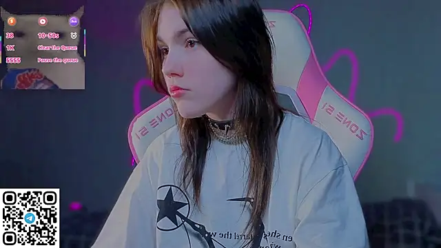 Sophie SkyAngel online show from 05.04.26