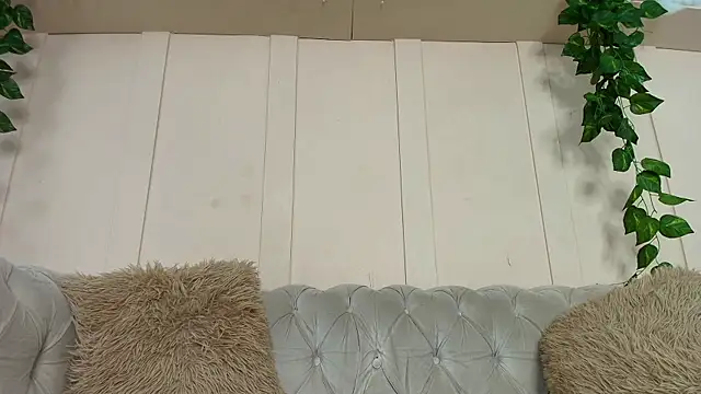 Snapshot of lorena_rubio chatting on 10.30.25 lorena rubio online show from 10.30.25