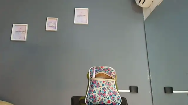 Snapshot of lorena_rubio chatting on 11.29.25 lorena rubio online show from 11.29.25