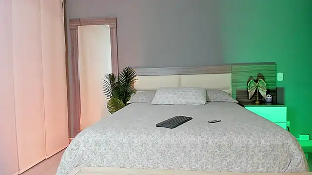 Alaiaguerra online show from 09.18.25