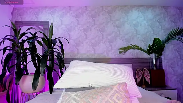 Alaiaguerra online show from 06.20.26