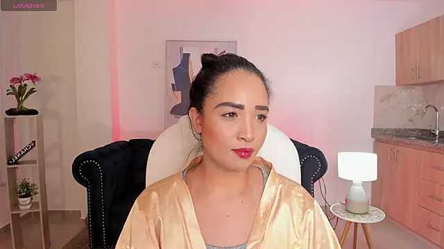 Snapshot of Sharon_breezee chatting on 09.26.25 Sharon breezee online show from 09.26.25