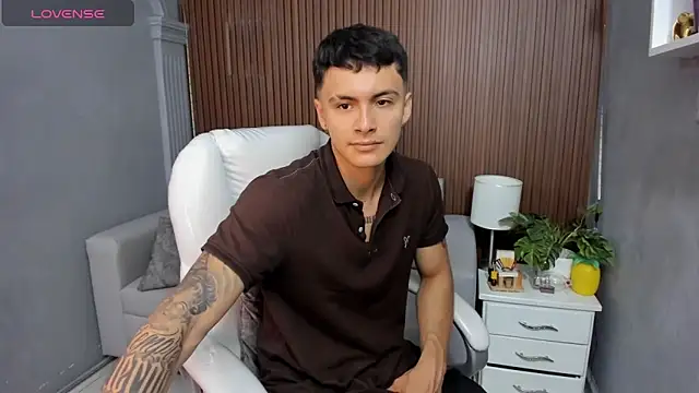 Leo santoro online show from 11.20.25