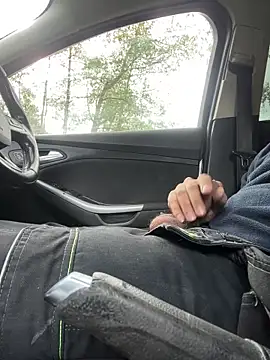 Snapshot of your_bi_slave chatting on 09.09.25 your bi slave online show from 09.09.25