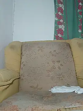 Snapshot of alex-golden chatting on 12.04.25 alex-golden online show from 12.04.25