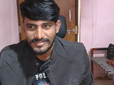 Snapshot of krishjaat43 chatting on 11.25.25 krishjaat43 online show from 11.25.25