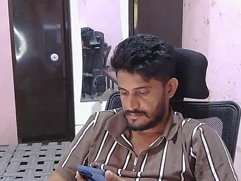 Snapshot of krishjaat43 chatting on 05.15.26 krishjaat43 online show from 05.15.26