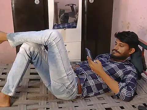 Snapshot of krishjaat43 chatting on 06.11.26 krishjaat43 online show from 06.11.26