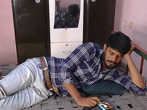 Snapshot of krishjaat43 chatting on 06.12.26 krishjaat43 online show from 06.12.26