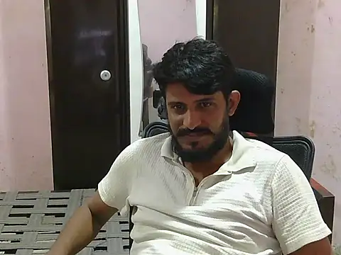 Snapshot of krishjaat43 chatting on 06.14.26 krishjaat43 online show from 06.14.26