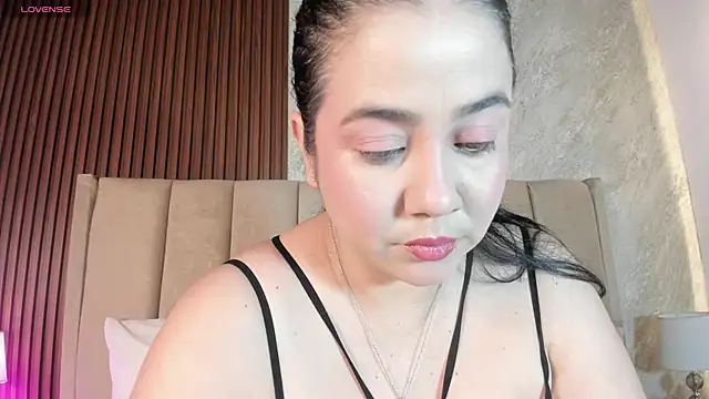  Cris Spicy  online show from 05.15.26