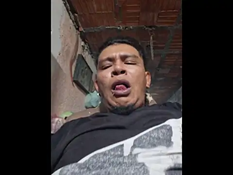 Snapshot of jordison420 chatting on 10.29.25 jordison420 online show from 10.29.25