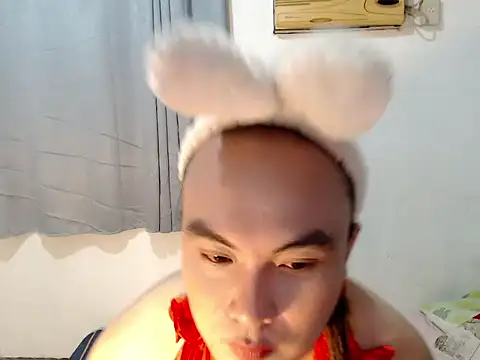 asianayumi online show from 04.30.26