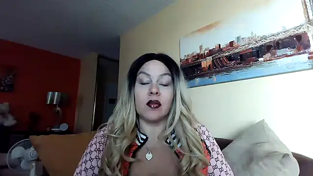 number1slut online show from 01.07.25