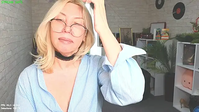 Wendy Waves online show from 07.24.26