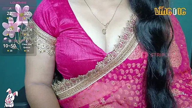 Snapshot of megHana_teLugGu chatting on 09.24.25 megHana teLugGu online show from 09.24.25