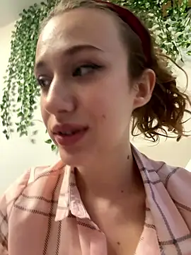 Snapshot of yourfavpsy_ chatting on 01.11.26 yourfavpsy online show from 01.11.26