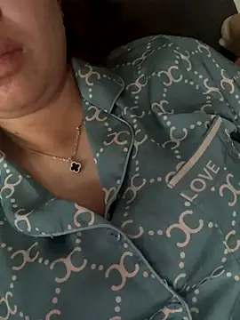 Nhung584 online show from 09.13.25