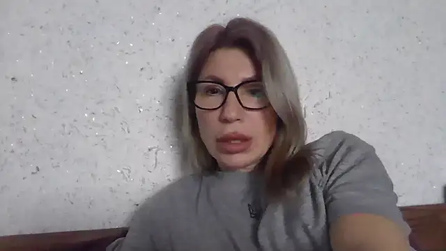 fox red lady7 online show from 02.20.26