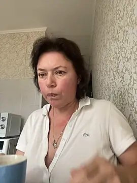 Kiravix online show from 11.04.25