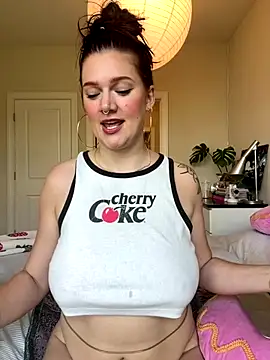 Snapshot of zarialove chatting on 09.20.25 zarialove online show from 09.20.25