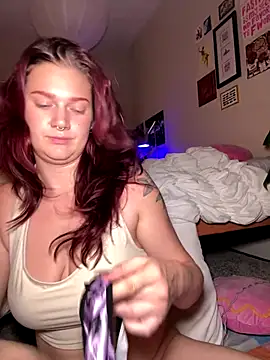 Snapshot of zarialove chatting on 10.15.25 zarialove online show from 10.15.25