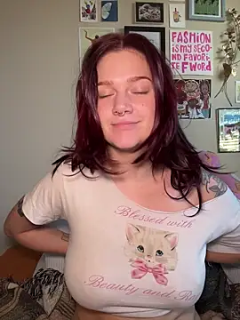 Snapshot of zarialove chatting on 11.11.25 zarialove online show from 11.11.25