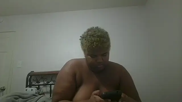 Snapshot of techprincessxx chatting on 09.26.25 techprincessxx online show from 09.26.25