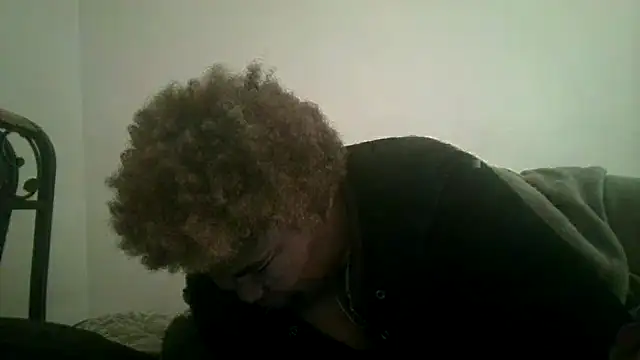 Snapshot of techprincessxx chatting on 11.14.25 techprincessxx online show from 11.14.25