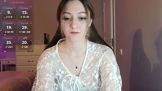 white liillyy online show from 06.11.26