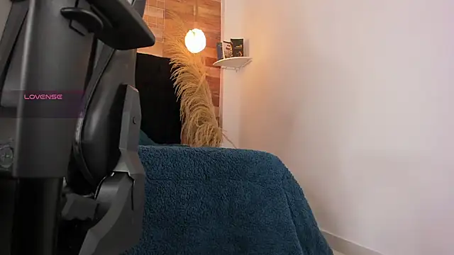 Emily brown04 online show from 10.10.25