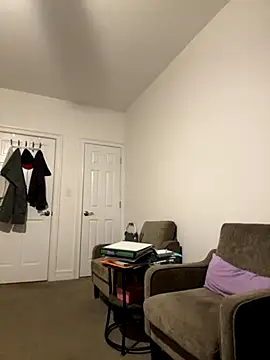 Snapshot of tashaninlife chatting on 11.09.25 tashaninlife online show from 11.09.25