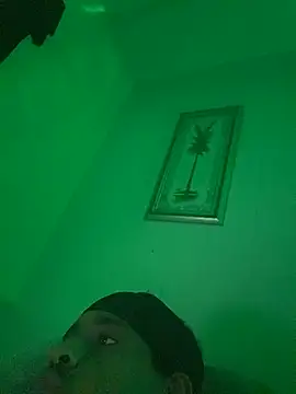 Snapshot of tyrek5051 chatting on 11.22.25 tyrek5051 online show from 11.22.25