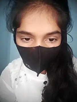 Snapshot of Sexey-Puja chatting on 10.05.25 Sexey-Puja online show from 10.05.25