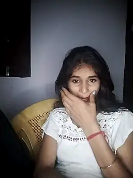 Snapshot of Sexey-Puja chatting on 10.07.25 Sexey-Puja online show from 10.07.25