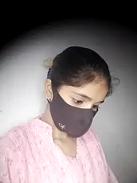 Snapshot of Sexey-Puja chatting on 12.16.25 Sexey-Puja online show from 12.16.25